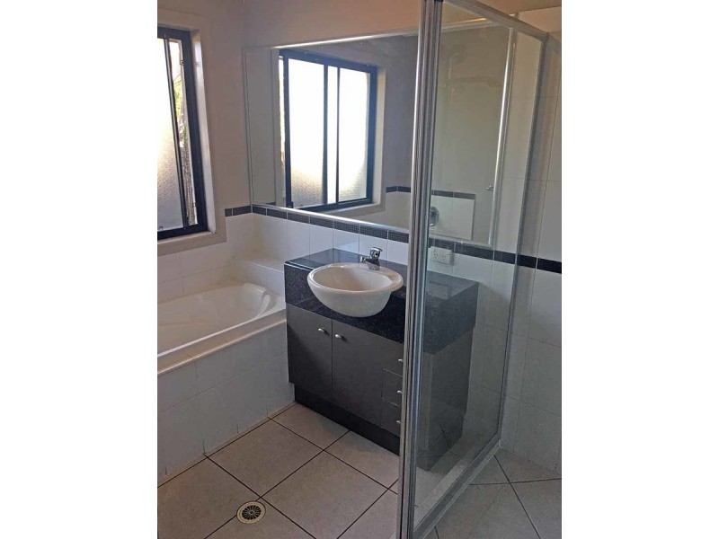 25 Attenborough Circuit, Redland Bay QLD 4165