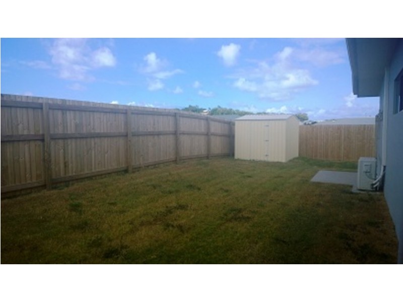 1/20 Amara Street, Rural View QLD 4740