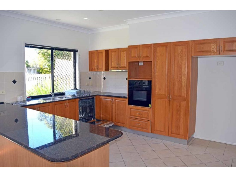 1/18 Mulgrave Crescent, Varsity Lakes QLD 4227