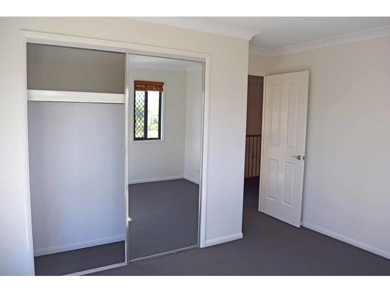 1/18 Mulgrave Crescent, Varsity Lakes QLD 4227