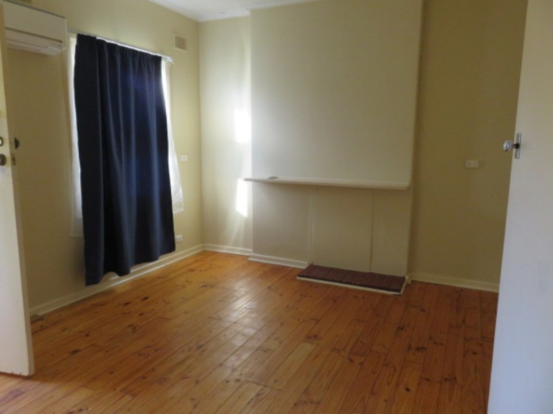 4 Conyngham Street, Elizabeth East SA 5112