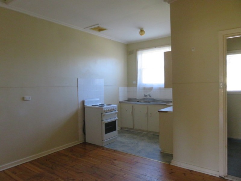 4 Conyngham Street, Elizabeth East SA 5112