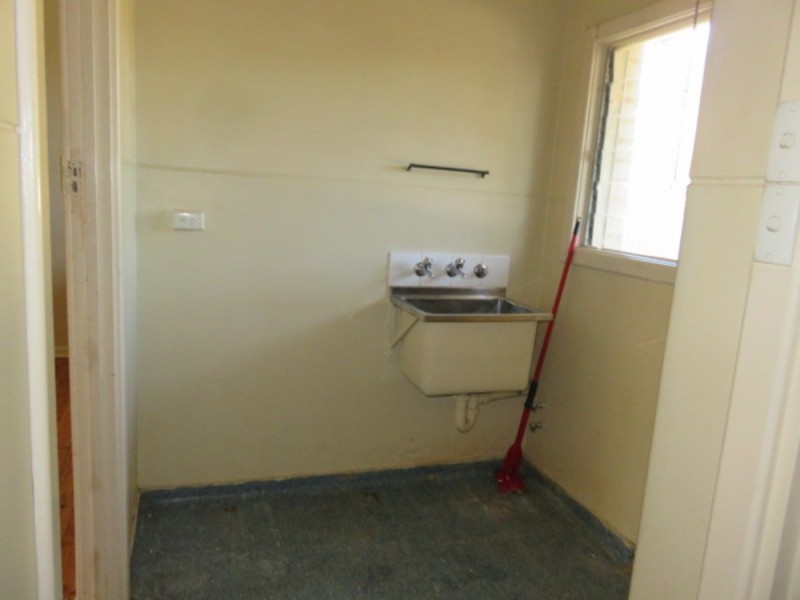 4 Conyngham Street, Elizabeth East SA 5112