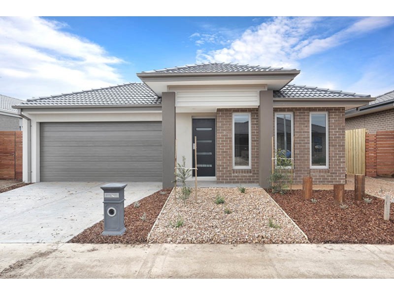 6 Gild Street, Rockbank VIC 3335