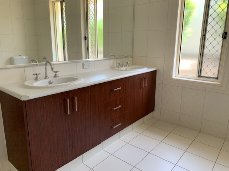 3 Orchid Tree Court, Robina QLD 4226