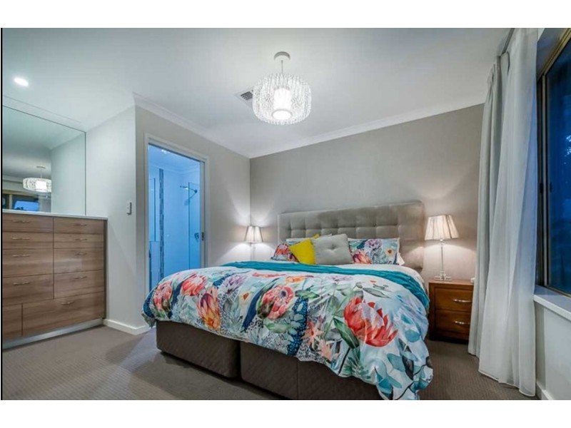 8 Loftia View, Clarkson WA 6030