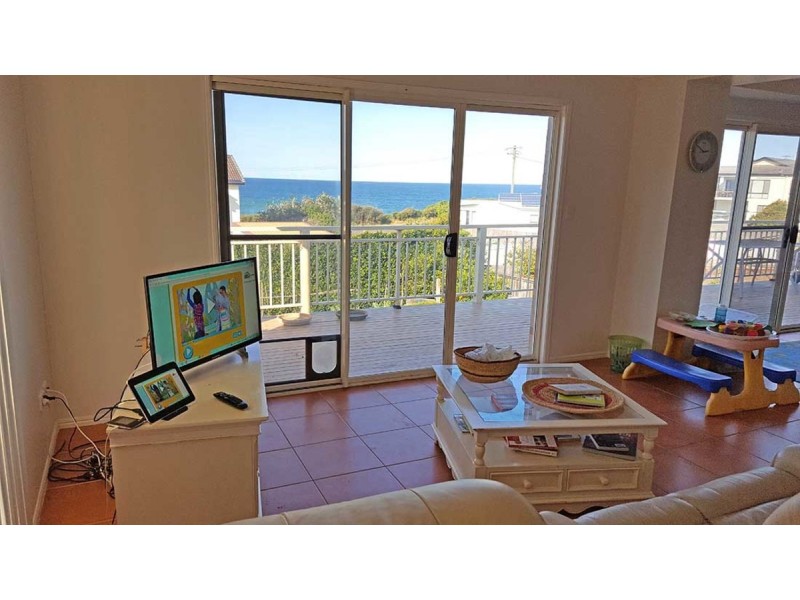 24 Ocean Drive, Wallabi Point NSW 2430