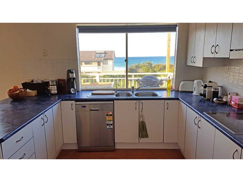 24 Ocean Drive, Wallabi Point NSW 2430