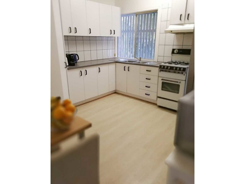 8 Burnley Street, Newmarket QLD 4051