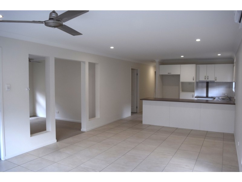 60 Dixon Drive, Pimpama QLD 4209