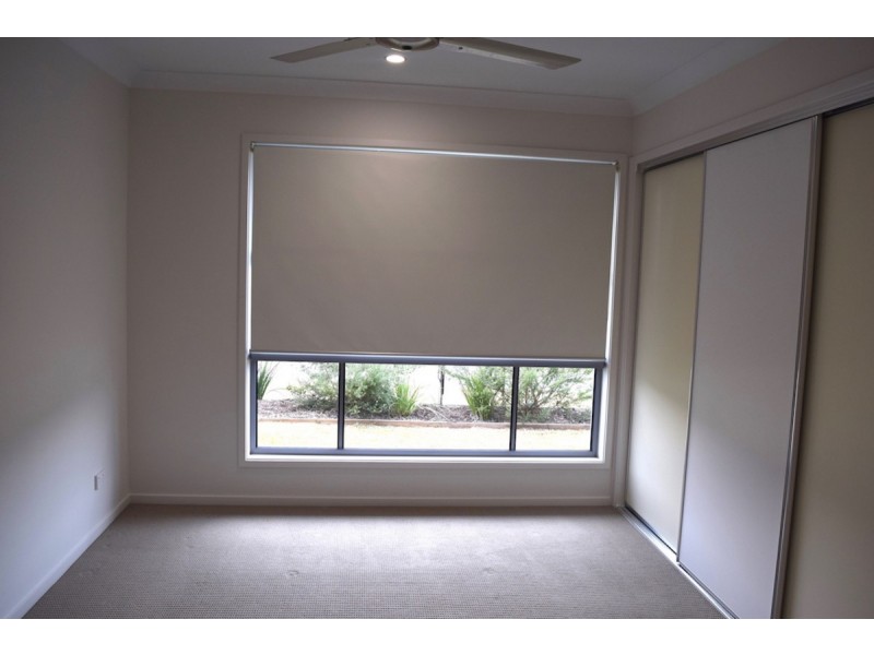 60 Dixon Drive, Pimpama QLD 4209