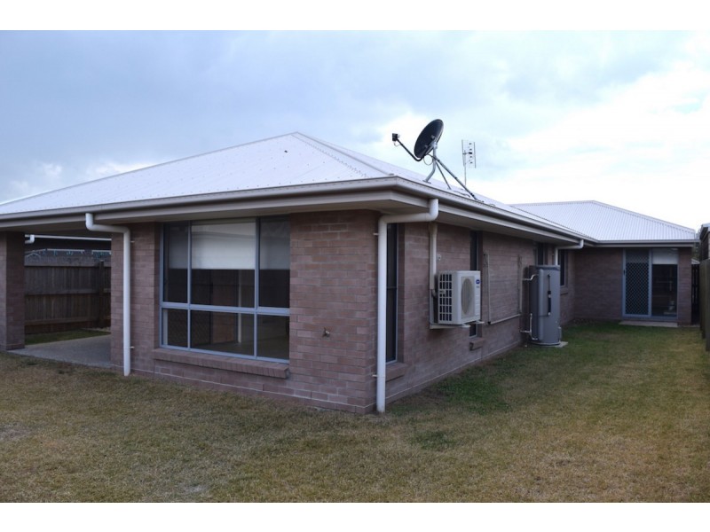 60 Dixon Drive, Pimpama QLD 4209