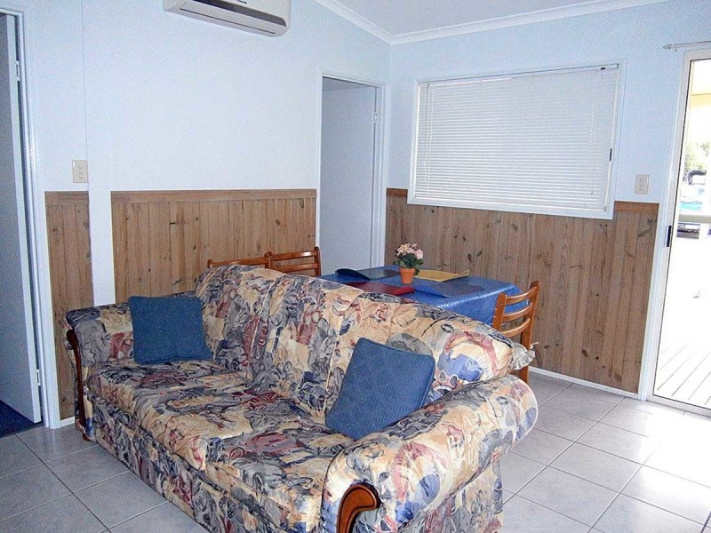 2/27 Leichhardt Street, Springsure QLD 4722