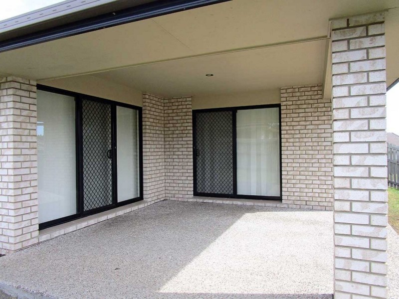 5 Robinia Court, Morayfield QLD 4506