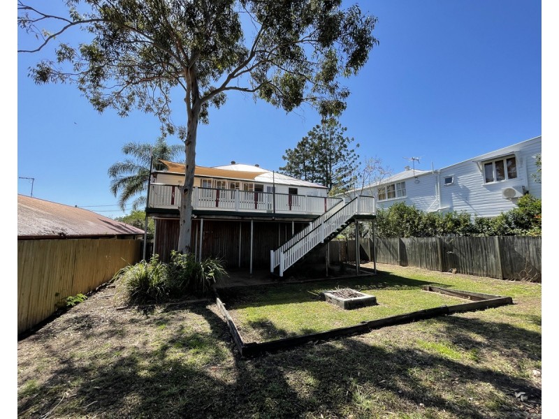 345 Oxley Road, Graceville QLD 4075
