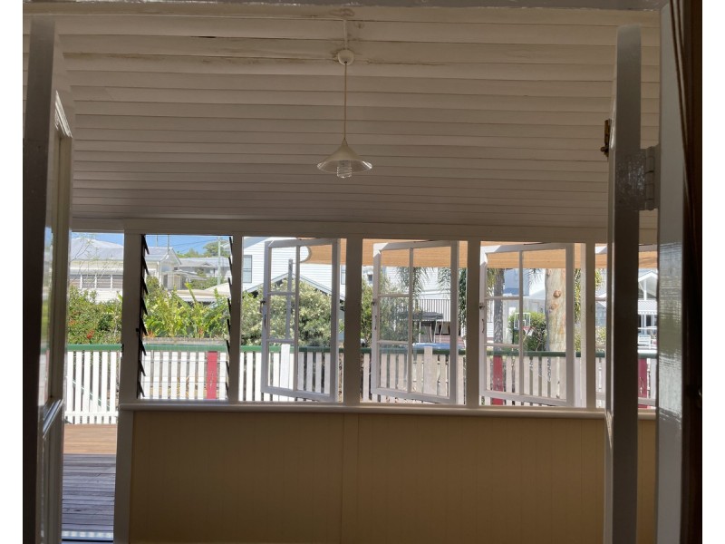 345 Oxley Road, Graceville QLD 4075