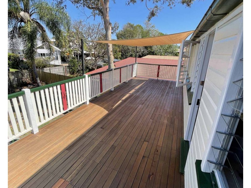 345 Oxley Road, Graceville QLD 4075