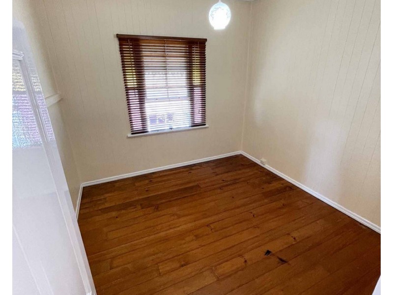 345 Oxley Road, Graceville QLD 4075