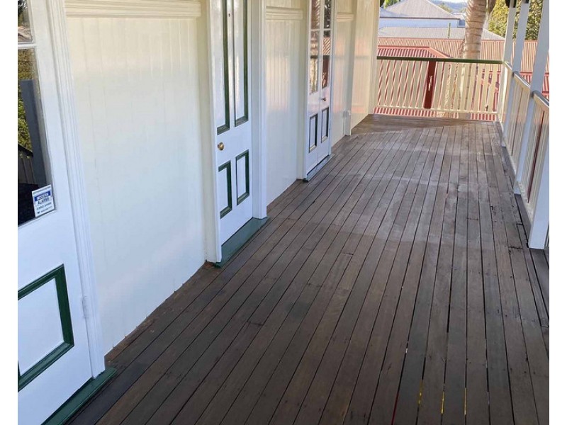 345 Oxley Road, Graceville QLD 4075