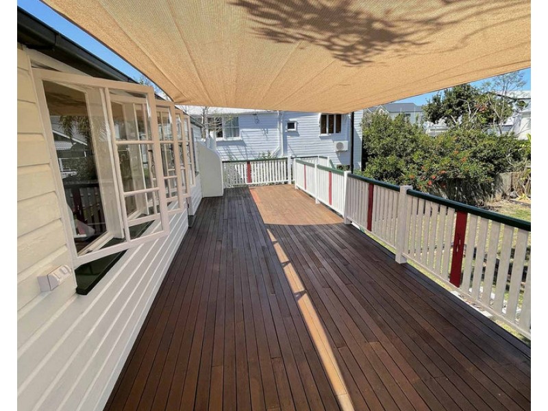 345 Oxley Road, Graceville QLD 4075