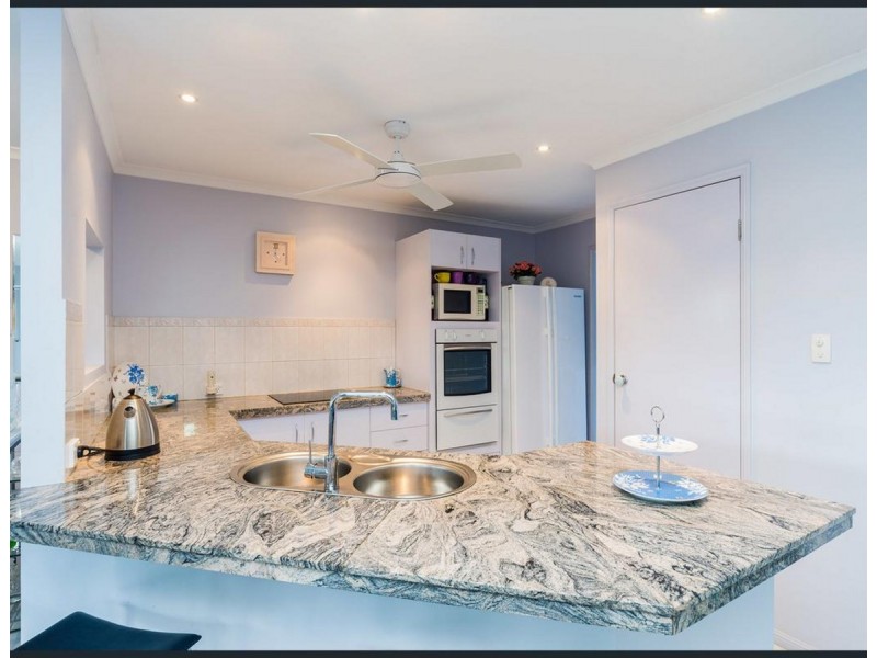 1 Maidstone Place, Parkwood QLD 4214