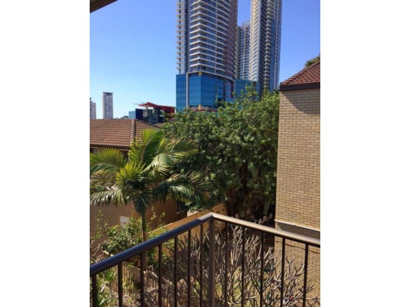 7/29 White Street, Southport QLD 4215