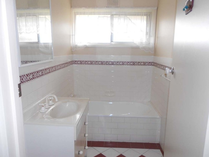 14 Grant Avenue, Ridgehaven SA 5097