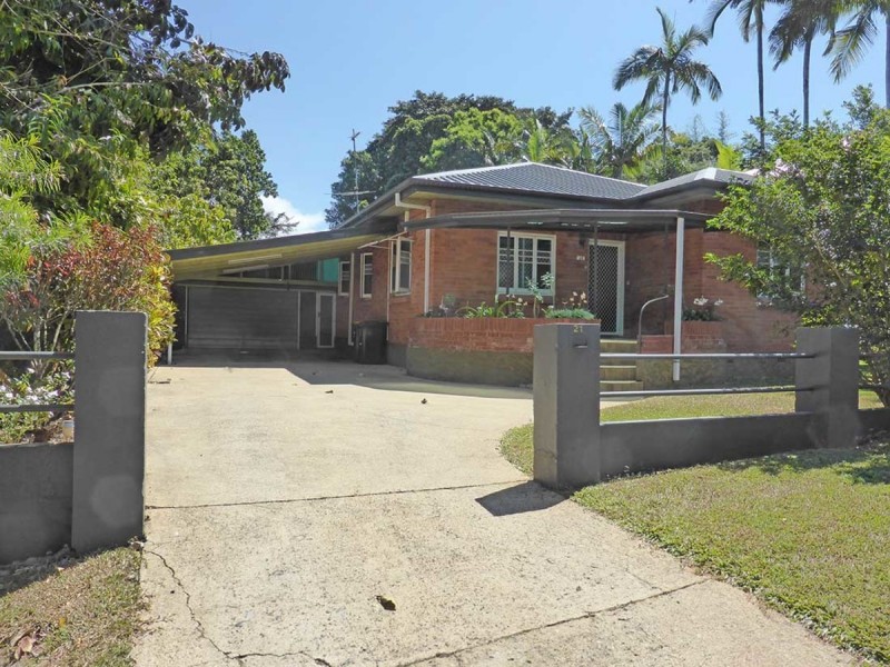21 Friend Street, Edge Hill QLD 4870