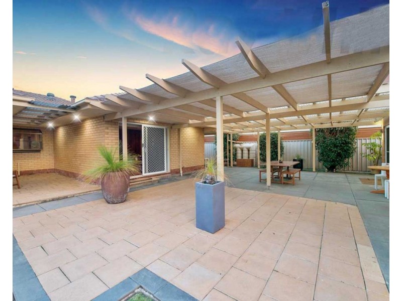 13 Riverside Drive, Fulham SA 5024