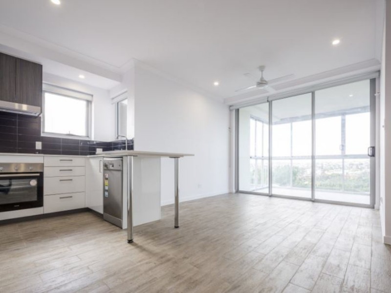 27/25-27 Regent Street, Woolloongabba QLD 4102