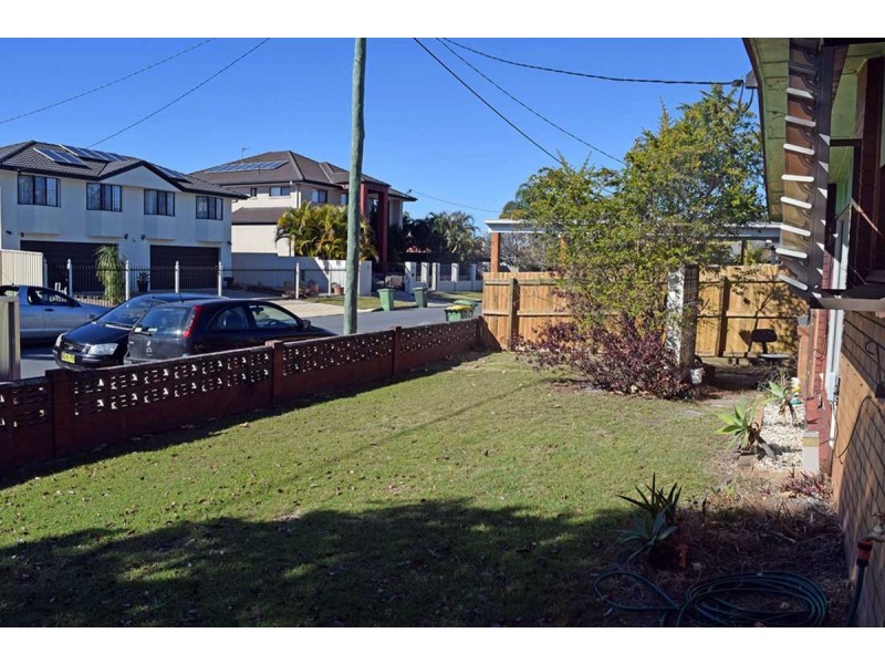 7 Summerland Key, Broadbeach Waters QLD 4218