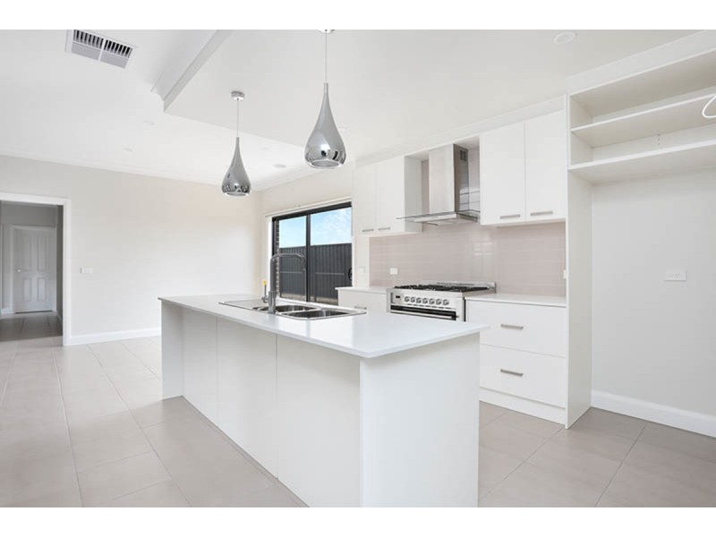 89 Aruma Avenue, Melton West VIC 3337