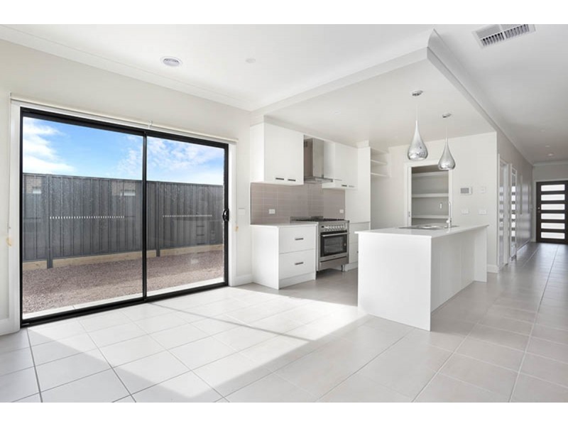 89 Aruma Avenue, Melton West VIC 3337