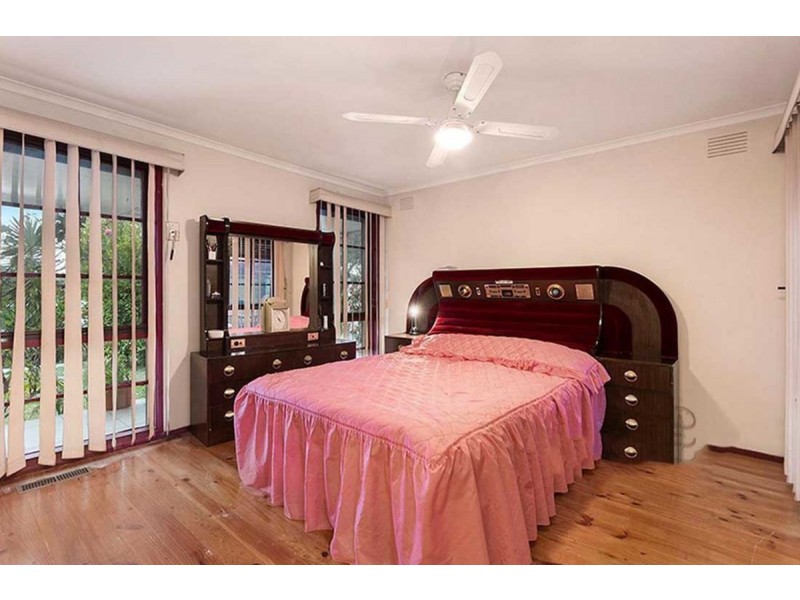 9 Merrigum Crescent, Clarinda VIC 3169