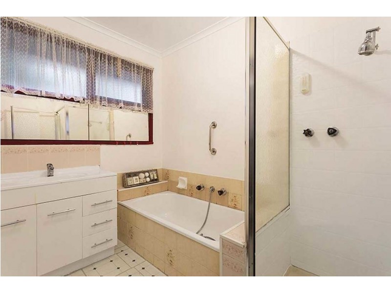 9 Merrigum Crescent, Clarinda VIC 3169