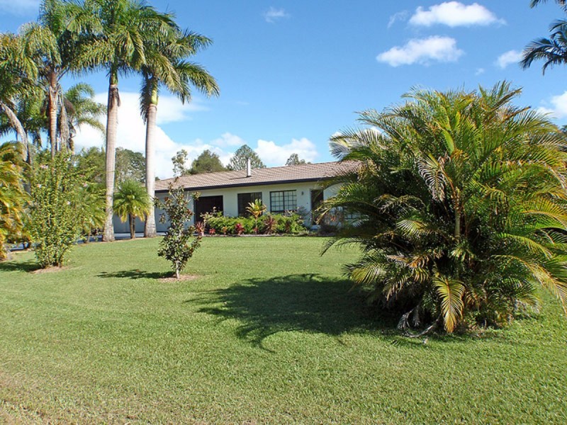 32 Mooloolah Meadows Drive, Mooloolah Valley QLD 4553