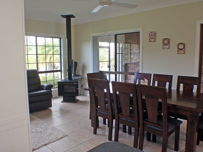32 Mooloolah Meadows Drive, Mooloolah Valley QLD 4553