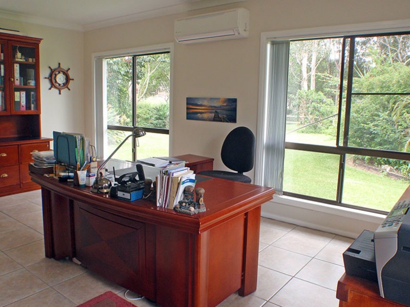 32 Mooloolah Meadows Drive, Mooloolah Valley QLD 4553