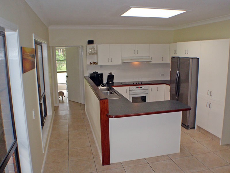 32 Mooloolah Meadows Drive, Mooloolah Valley QLD 4553