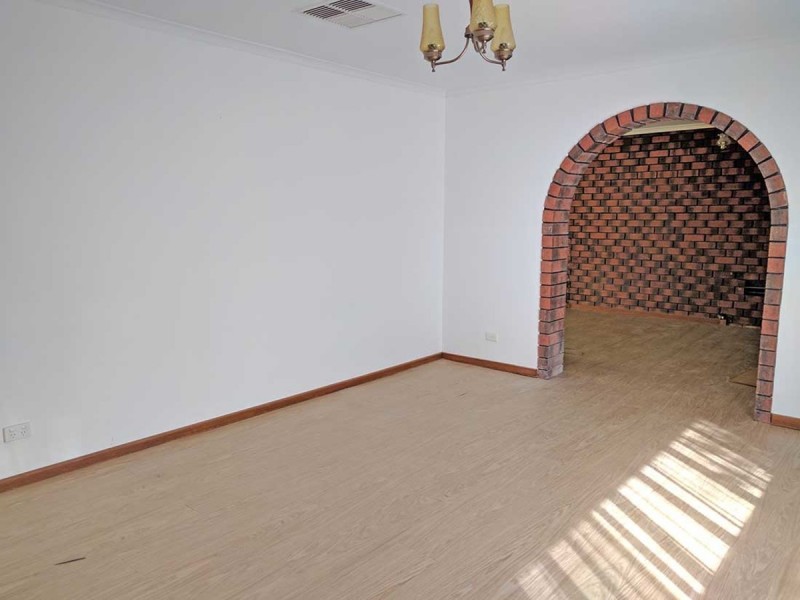 1 Glenburnie Street, Happy Valley SA 5159