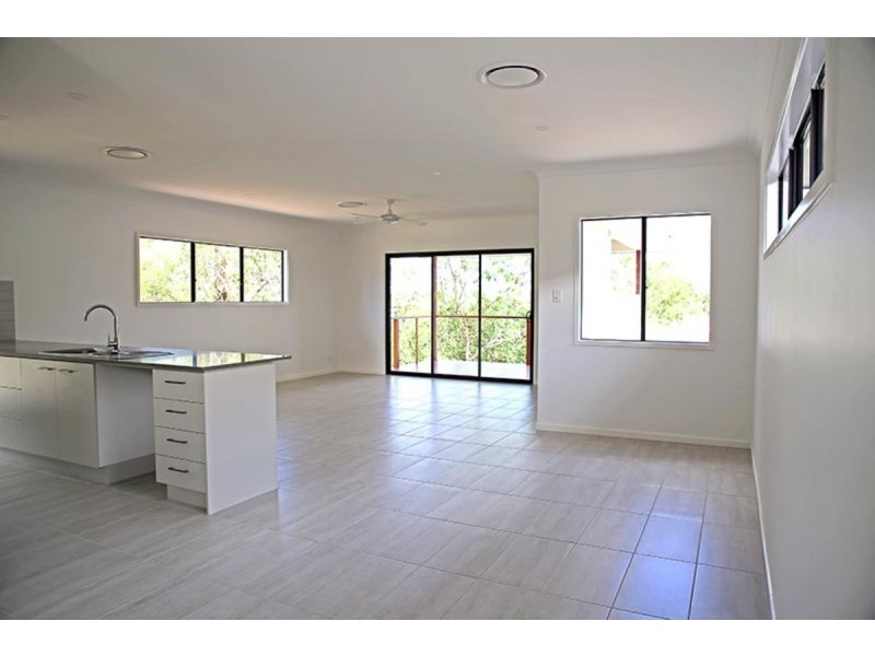 40 Ellen Street, Oxley QLD 4075