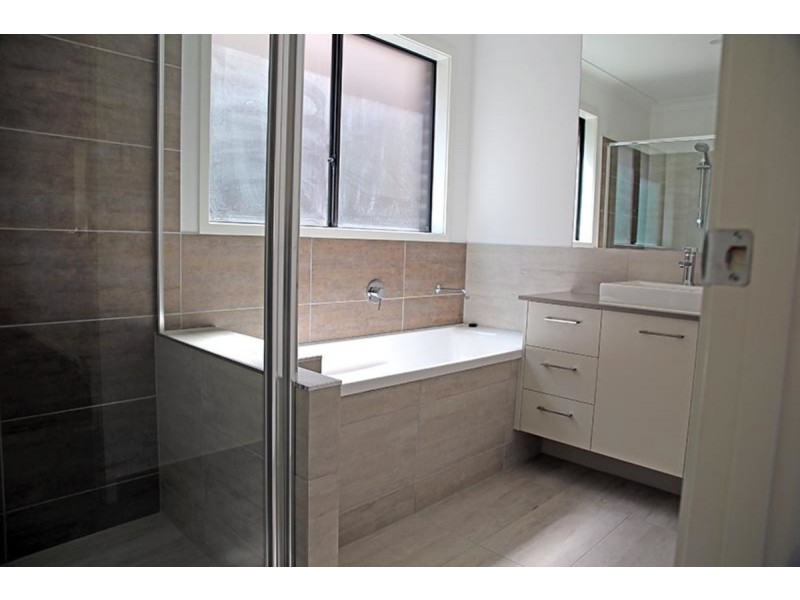 40 Ellen Street, Oxley QLD 4075