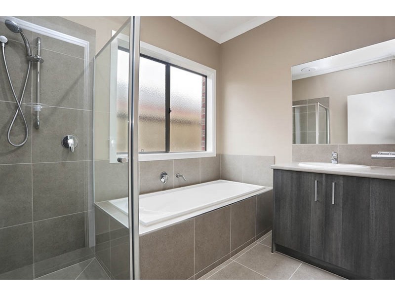 11 Emily Street, Greenvale VIC 3059