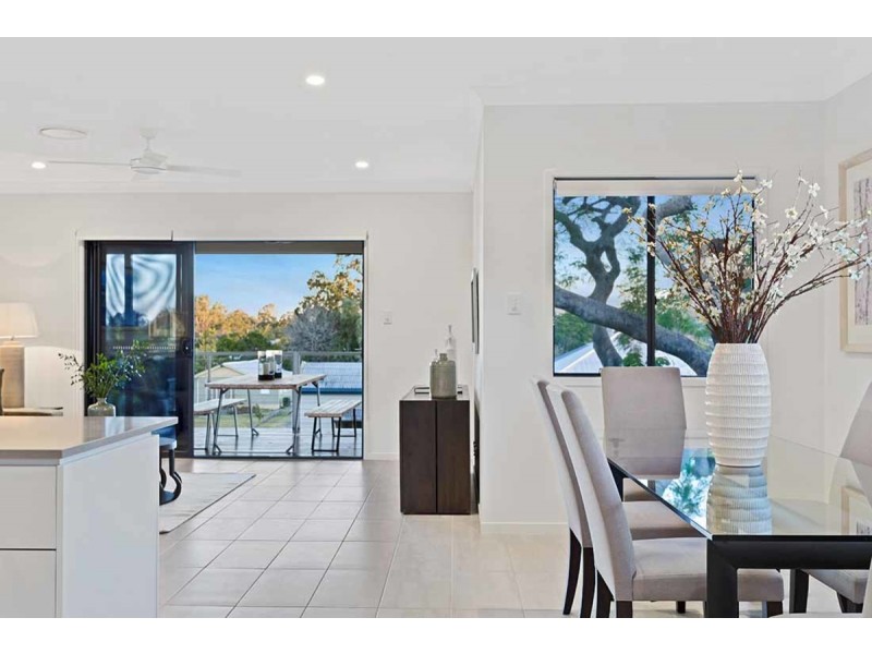 40 Ellen Street, Oxley QLD 4075