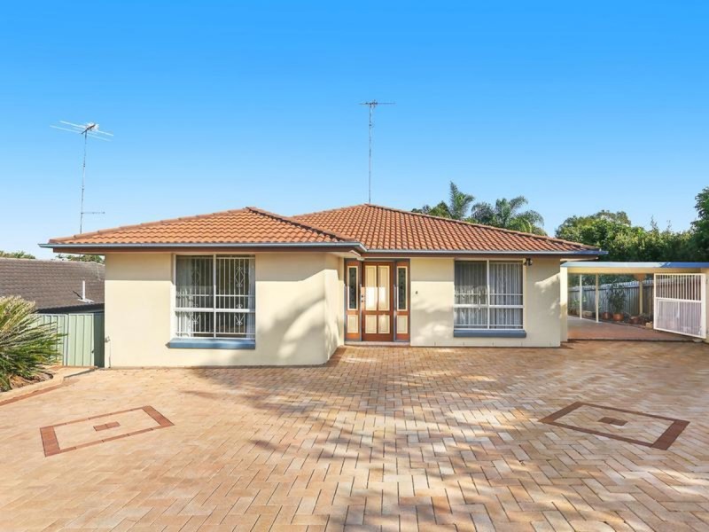 261 Winstanley Street, Carindale QLD 4152