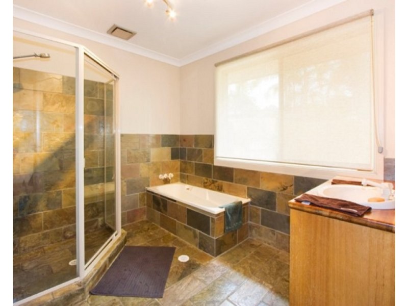 50 Hickey Way, Carrara QLD 4211