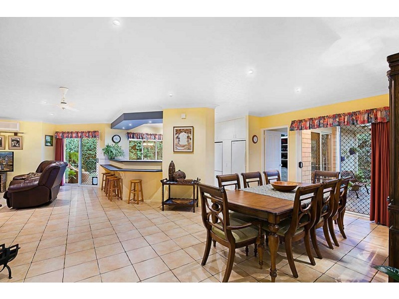 5 Paddington Court, Middle Ridge QLD 4350