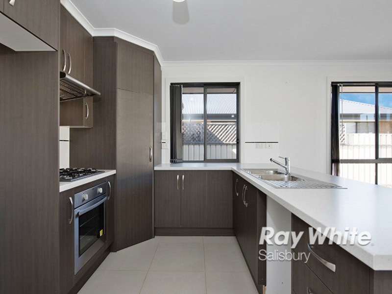 7 Maple Leaf Court, Munno Para West SA 5115