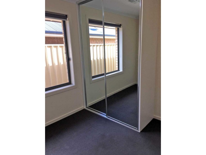 7 Maple Leaf Court, Munno Para West SA 5115