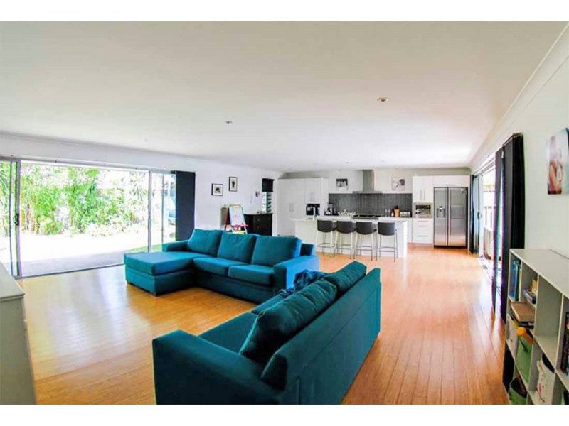 59 Jabiru Avenue, Burleigh Waters QLD 4220